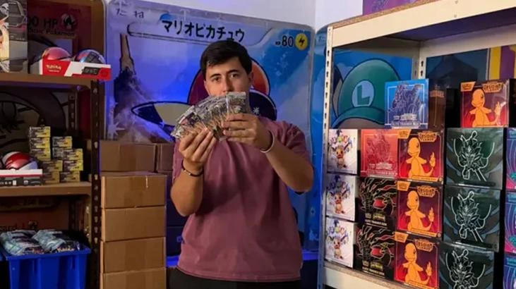 5 dolarlık Pokémon kartı paketi milyonluk işe dönüştü
