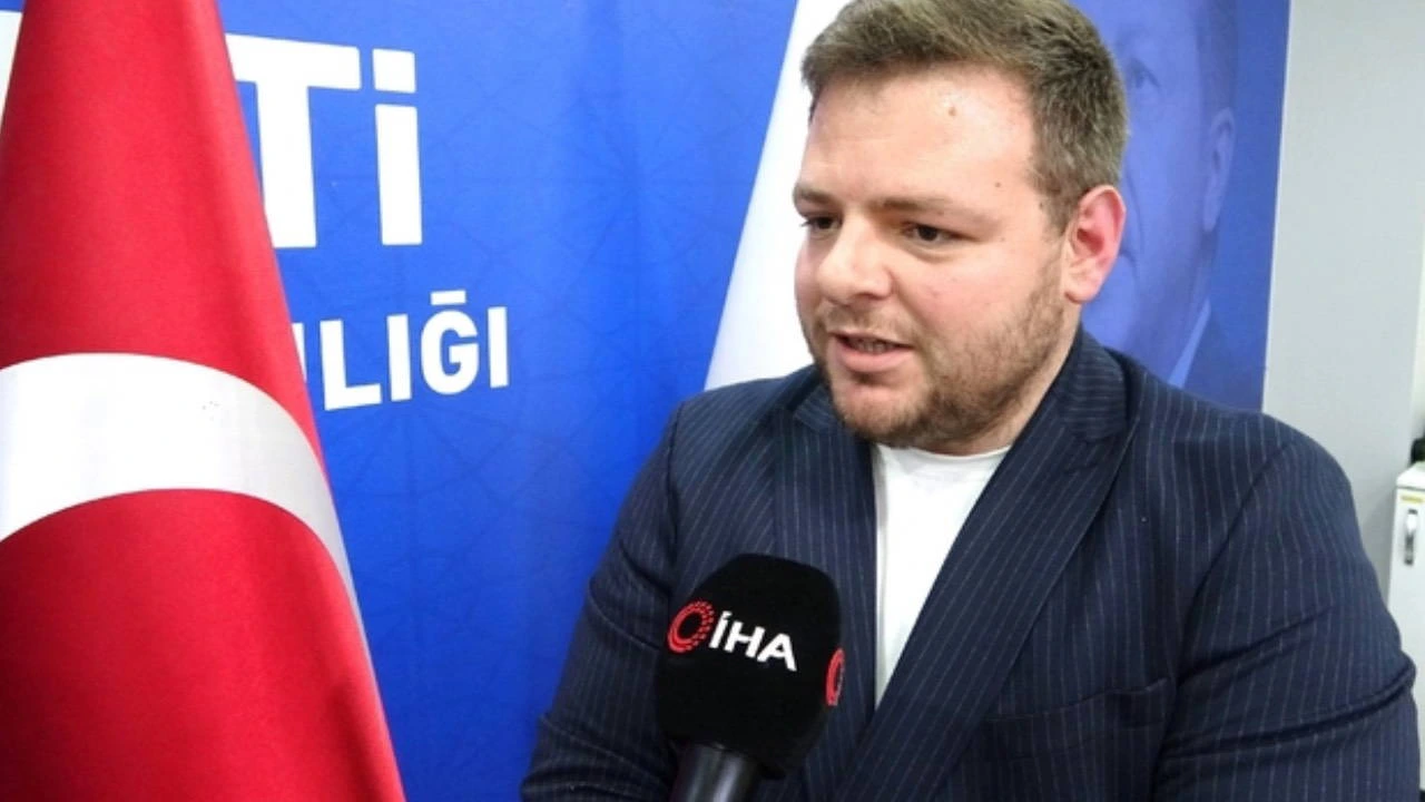 AKP Kütahya İl Gençlik Kolları Başkanı Ali Göktekin görevinden ayrıldı