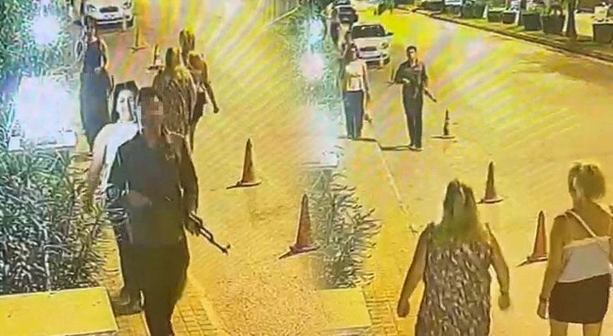 Antalya Manavgat'ta oyuncak tüfekle dolaşan kişi gözaltına alındı