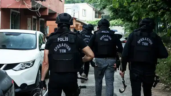 Antalya ve Kayseri’de yeni nesil suç örgütlerine operasyon: 42 gözaltı
