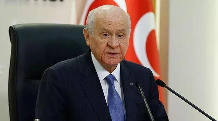 Bahçeli'den 6'lı masanın aday anketi ve yeni anayasa açıklaması