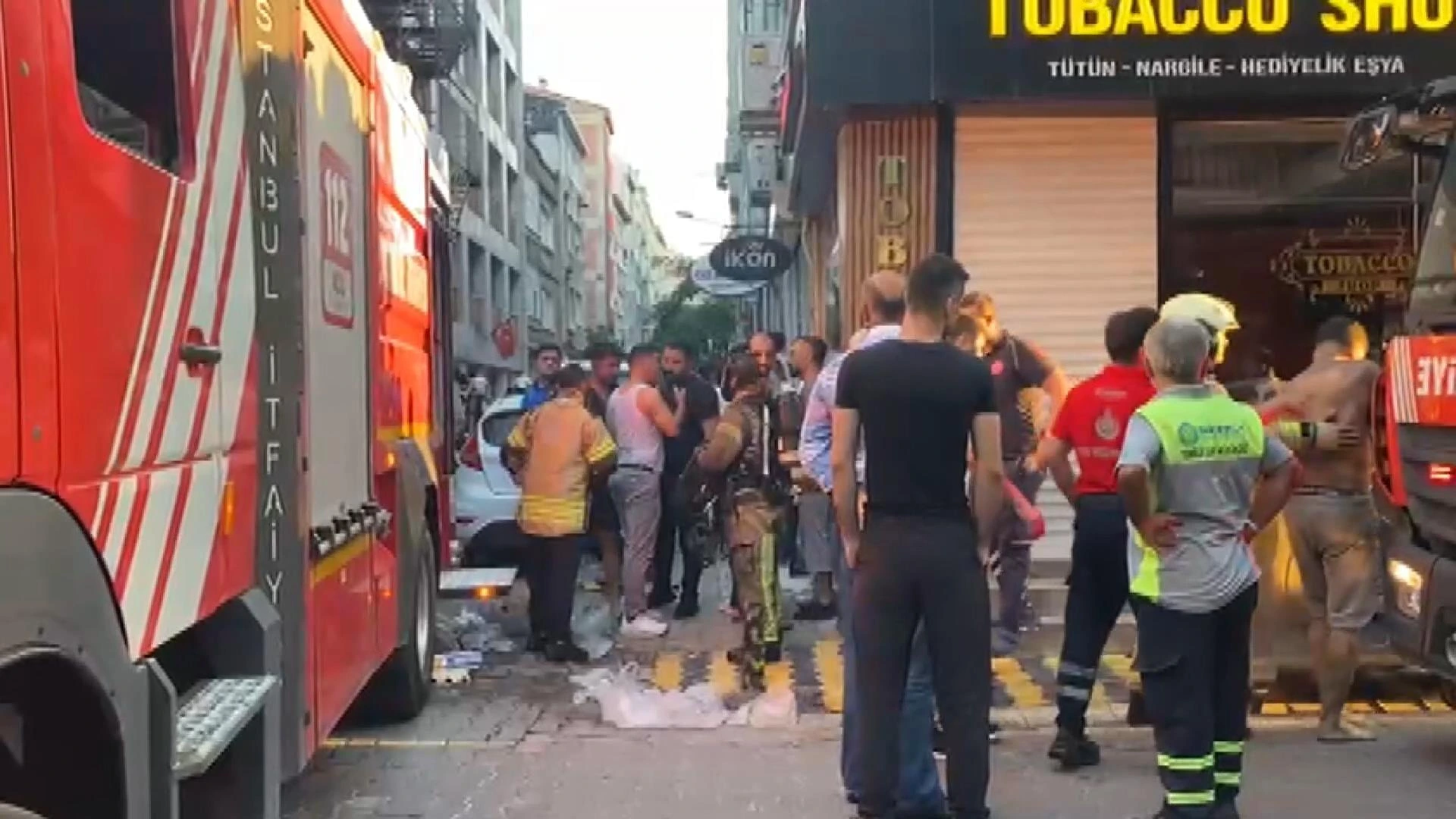Bakırköy'de otelde çıkan yangında 12 kişi yaralandı