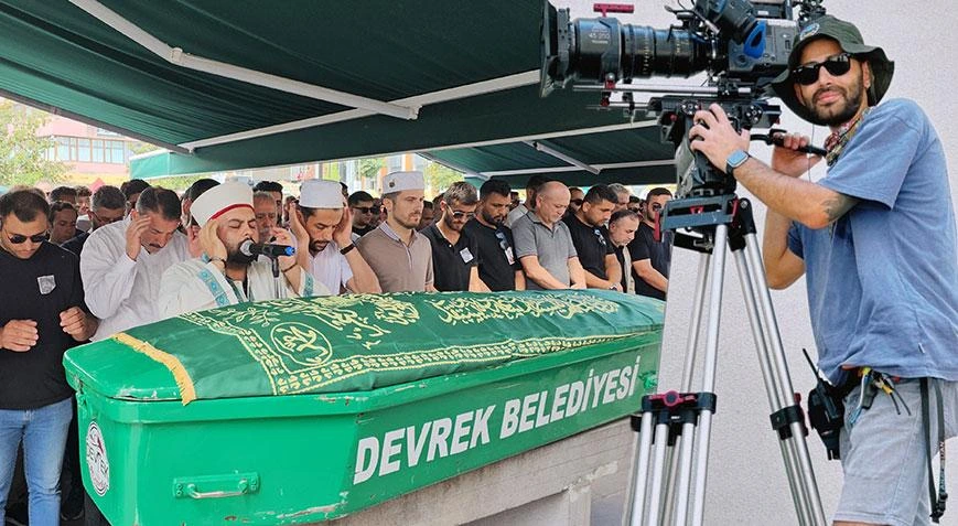 Beykoz’daki kazada hayatını kaybeden kameraman Deniz Küçükler son yolculuğuna uğurlandı