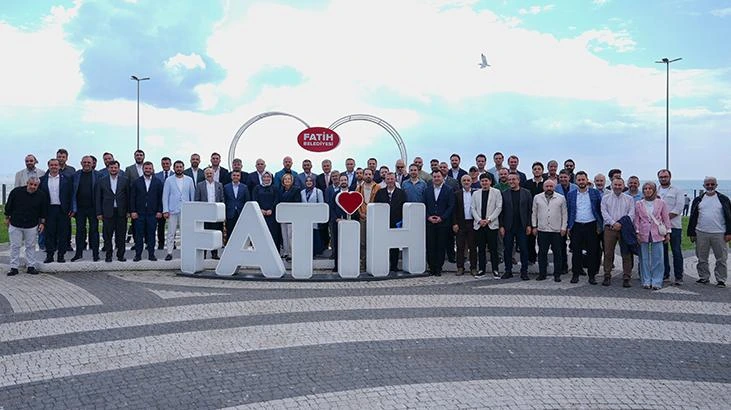 Bilal Erdoğan'dan sivil toplum ve sosyal medya eleştirileri