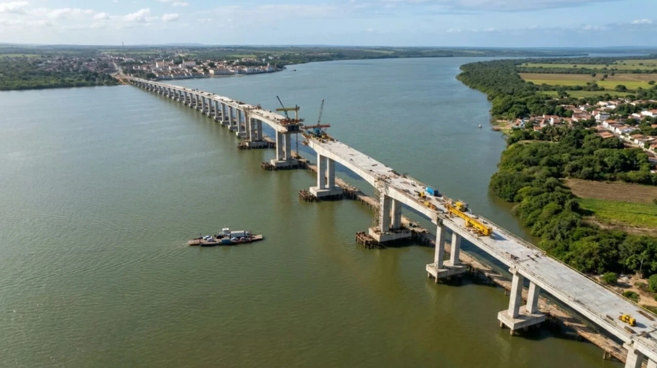 Brezilya’da São Francisco Nehri üzerine 1,18 km uzunluğunda köprü inşaatı sürüyor