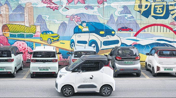 Çin’de uygun fiyatlı mini elektrikli araçlar artan talep görüyor
