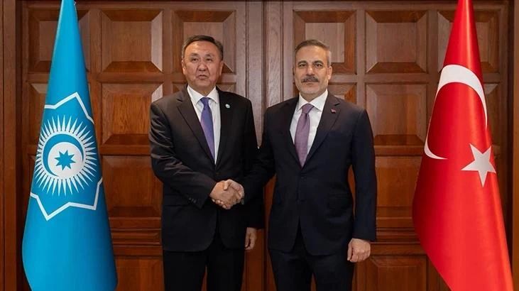 Dışişleri Bakanı Hakan Fidan, TDT Genel Sekreteri Ömüraliyev'i kabul etti
