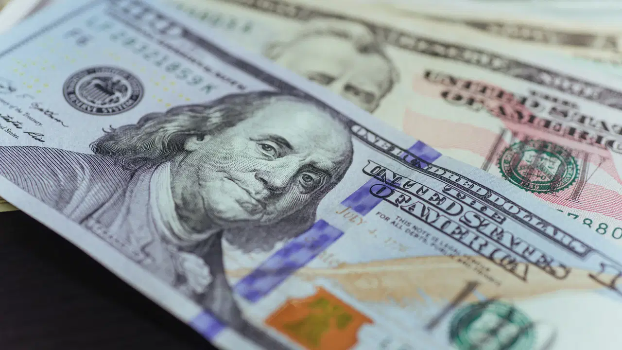 Dolar/TL kuru rekor seviyelerde yükselişini sürdürüyor