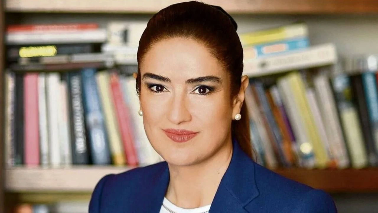 Ece Güner, İBB Başkan Danışmanlığı ve Cumhurbaşkanlığı Aday Ofisi görevlerinden istifa etti