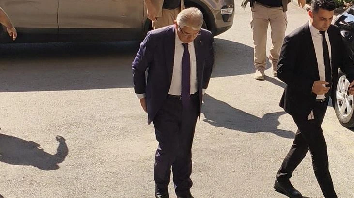 Eski İçişleri Bakanı İdris Naim Şahin adli kontrolle serbest bırakıldı