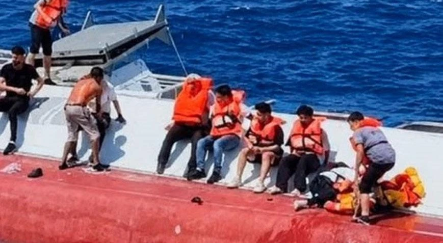 Girne açıklarında alabora olan gemiden kurtulan kuzenler yaşadıklarını anlattı