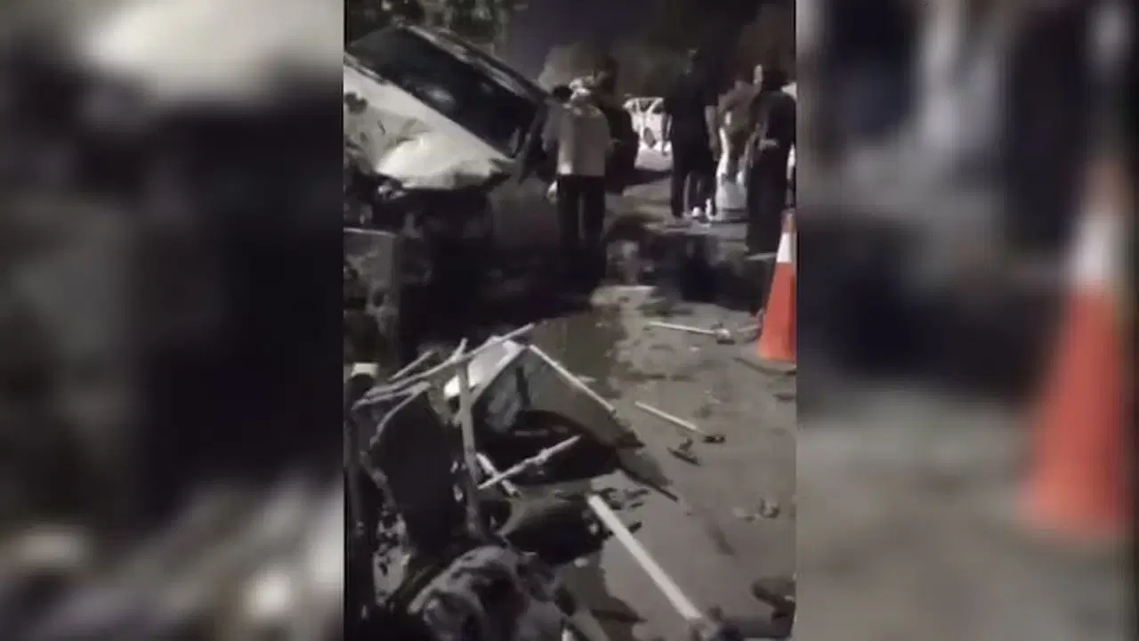 İran’ın Meşhed kentinde araç kalabalığa daldı: 4 ölü, 10’dan fazla yaralı