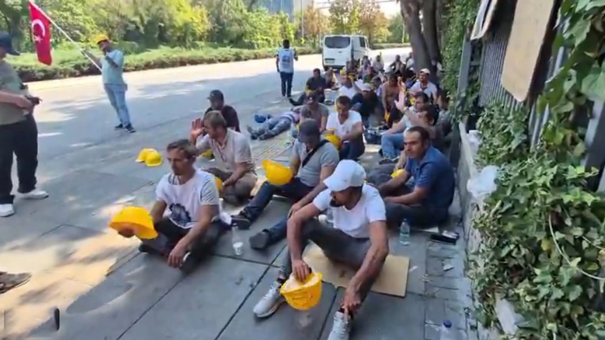 Madenciler, Enerji Bakanlığı önündeki eylemlerini sürdürüyor