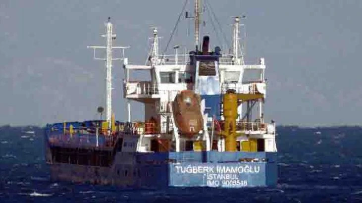 Marmara Denizi'nde iki Türk bayraklı gemi çarpıştı