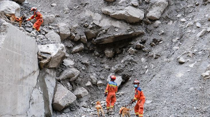 Nepal ve Çin sınırındaki sel felaketinde can kaybı 919'a yükseldi
