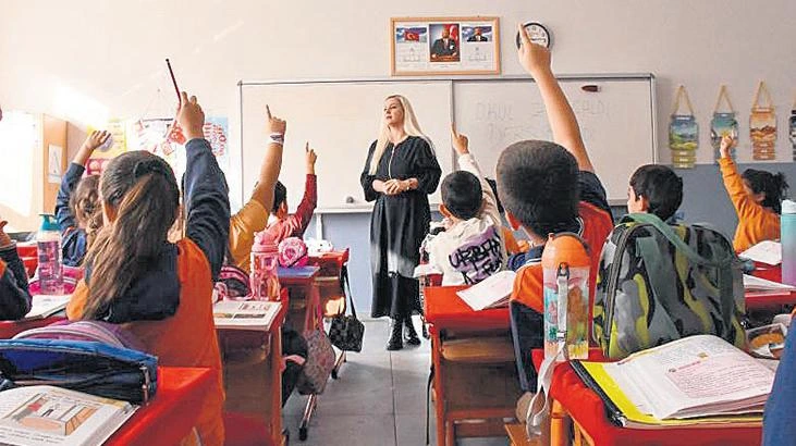 Okula uyum haftası başladı: Program 11 Eylül'e kadar sürecek