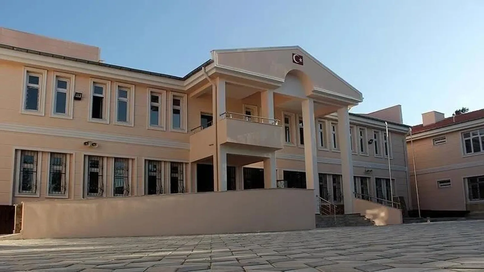Özel okullarda Türkçe isim zorunluluğu için başvurular 1 Ekim'e kadar sürüyor