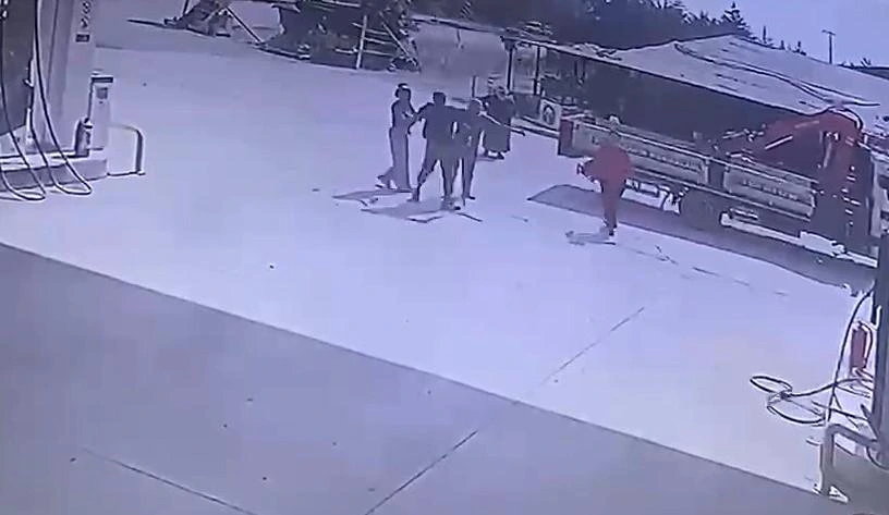 Tavas'ta eski sevgili genç kadını silah zoruyla kaçırdı, jandarma yakaladı