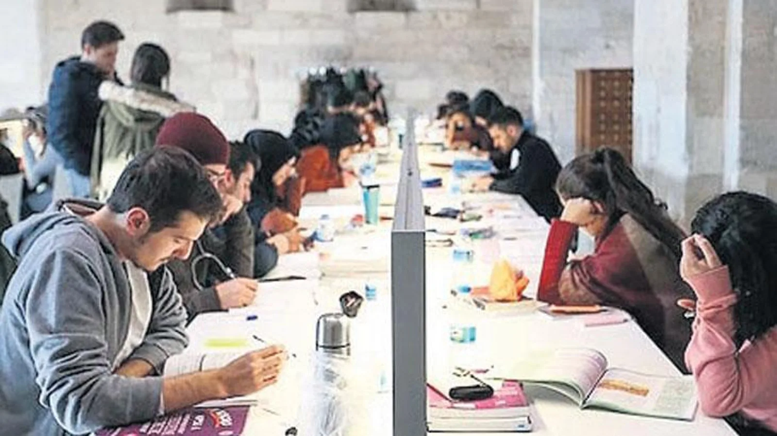 YÖK'ten vakıf üniversitelerindeki ücret artışlarına denetim